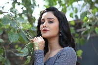 Simran Gupta Pics